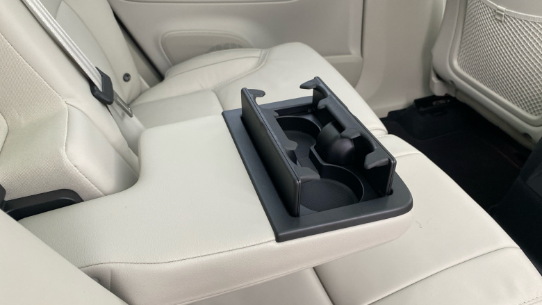 Volvo XC90 2.0 T8 PHEV Ultra Dark 5dr AWD Geartronic Estate